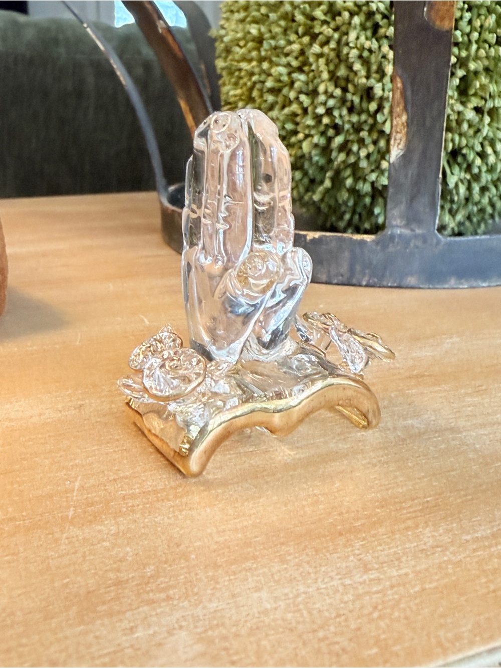 Vintage Glass Praying Hands on Bible with Flowers - Picture 6 of 13
